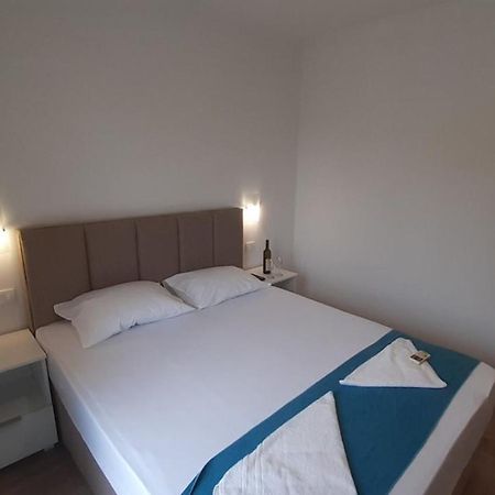 Bečići Guest House Mia المظهر الخارجي الصورة